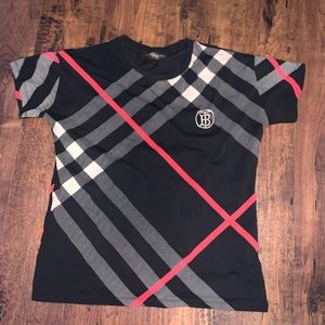 Burberry t shirt